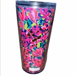 LILLY Pulitzer 16 ounce pink floral drink tumblr